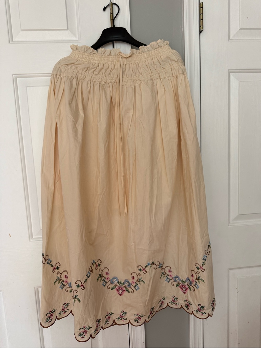 Moon River Ivory Embroidered Cross Stitch Midi Skirt & Top 2-piece set L NWOT - Picture 5 of 9